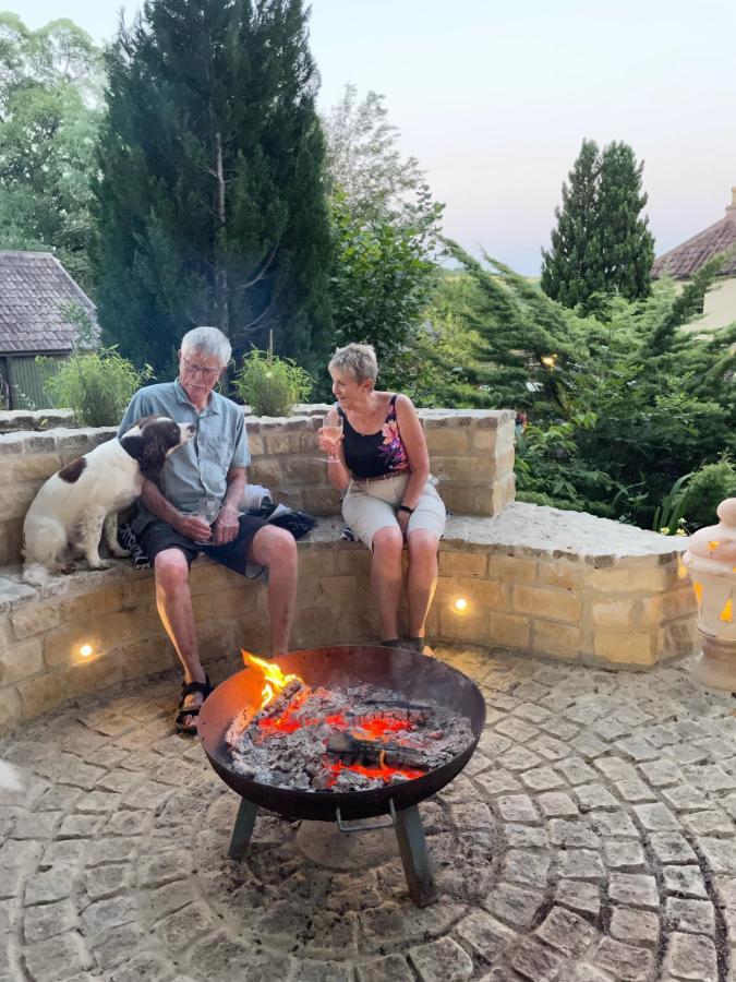 Gorgeous Country Cottage On Outskirts Of Bath With Wood Fired Hot Tub Midford ภายนอก รูปภาพ
